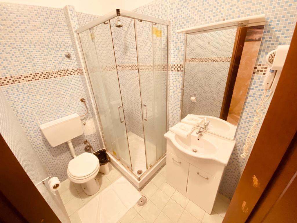 Roma Guest House Экстерьер фото